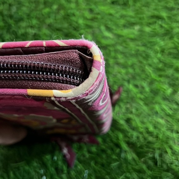 Vera Bradley Clutch Wallet - Picture 9 of 9